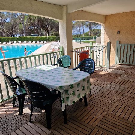 Grand T3 - Terrasse Les Pieds Dans L'Eau - Climatisation Apartment Saint-Raphael  Bagian luar foto